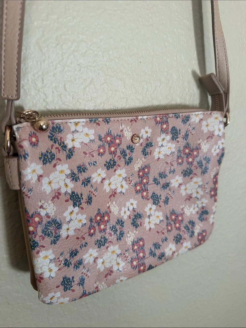 LC Lauren Conrad Pink Floral Crossbody Bag